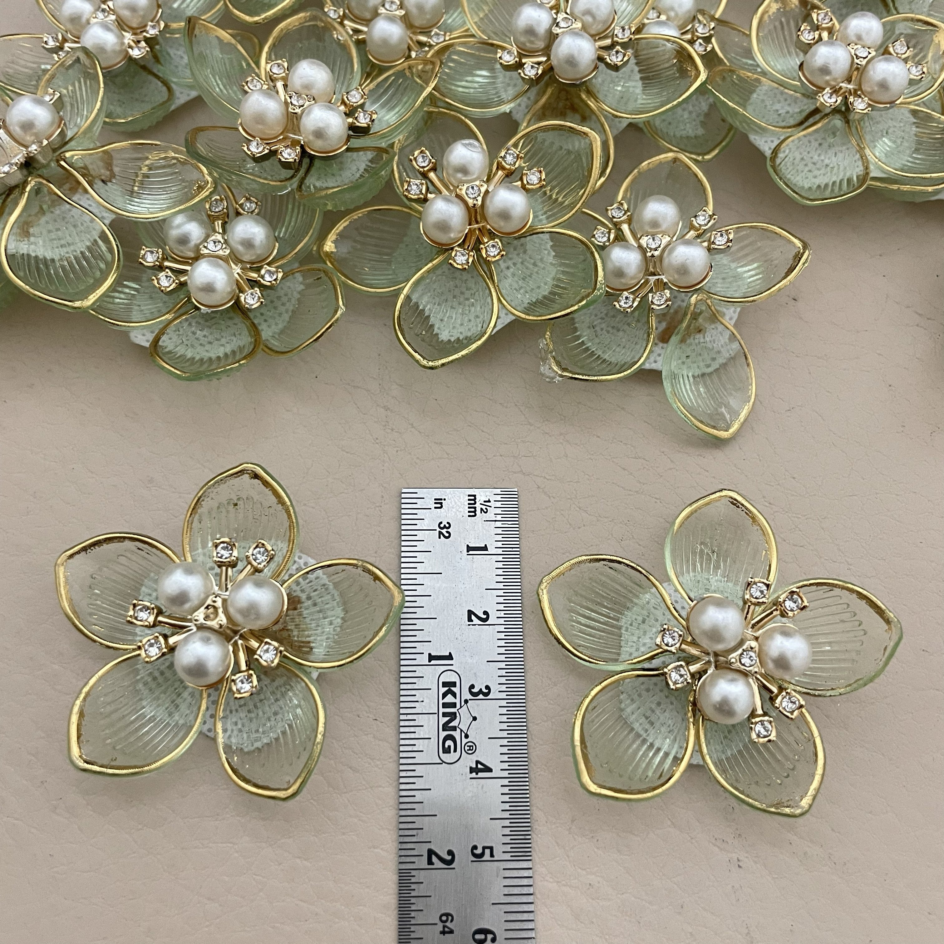 Mint green pearl flower patch front and back view