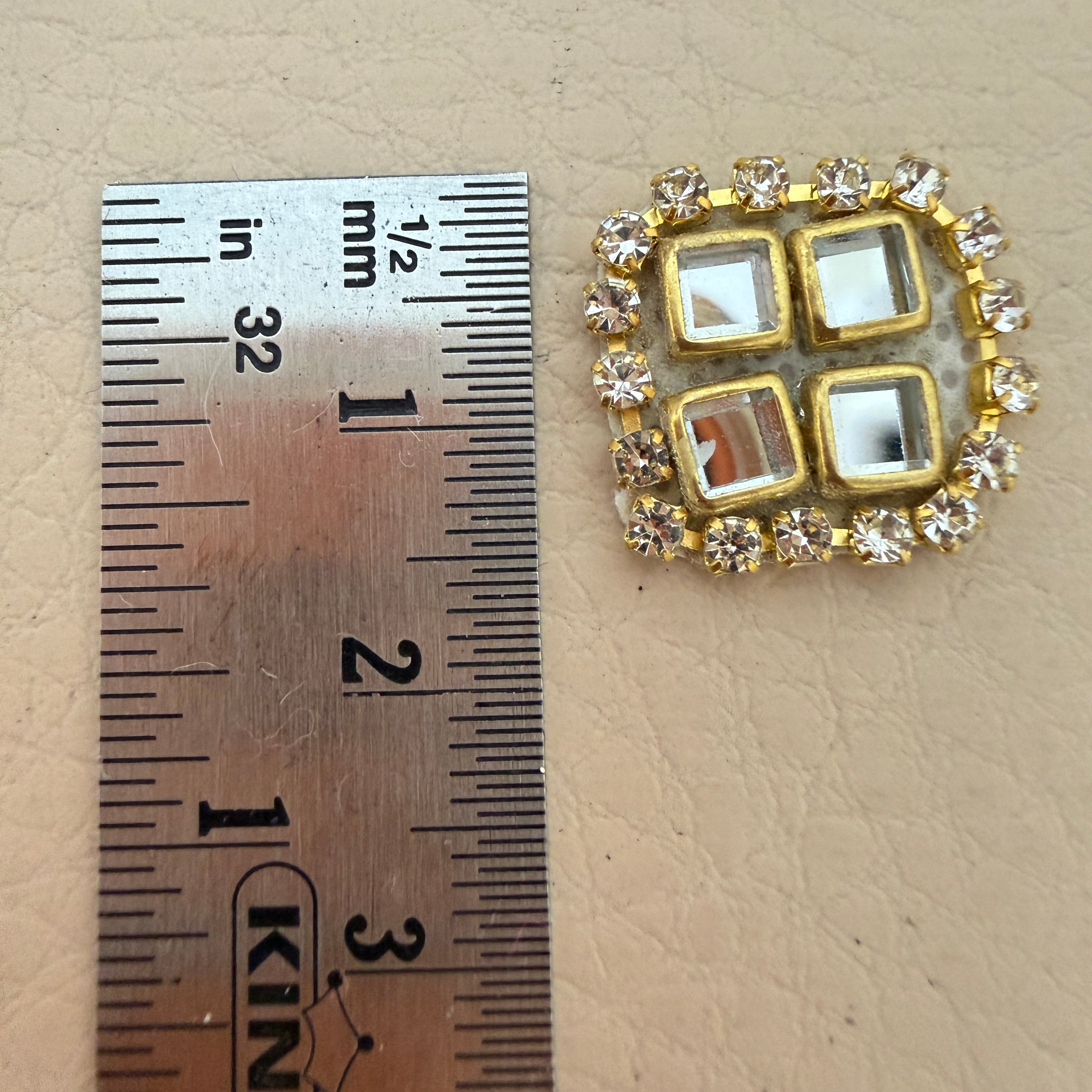 Kundan rhinestone patch with ruler showing 2.5cm size