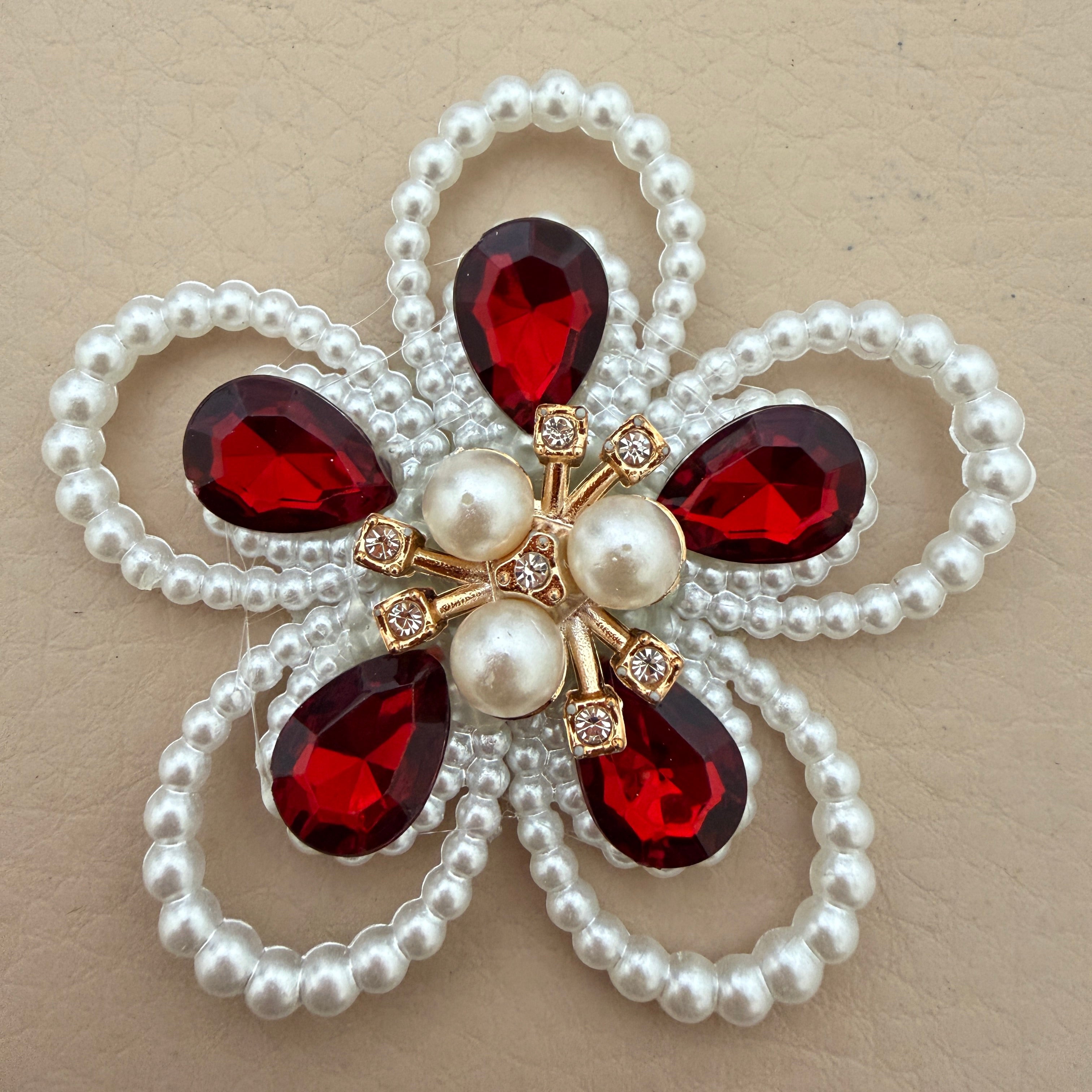 Red crystal pearl flower patch – close up front view