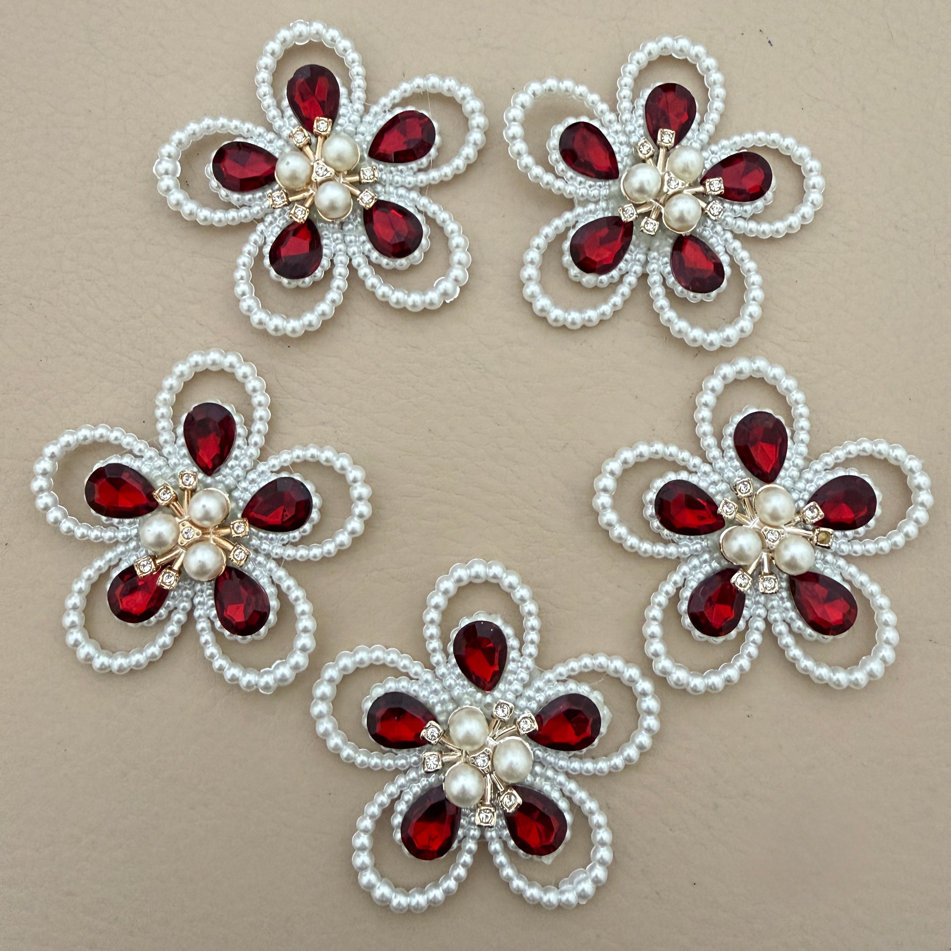 Red crystal pearl flower patch – front and back view showing felt backing