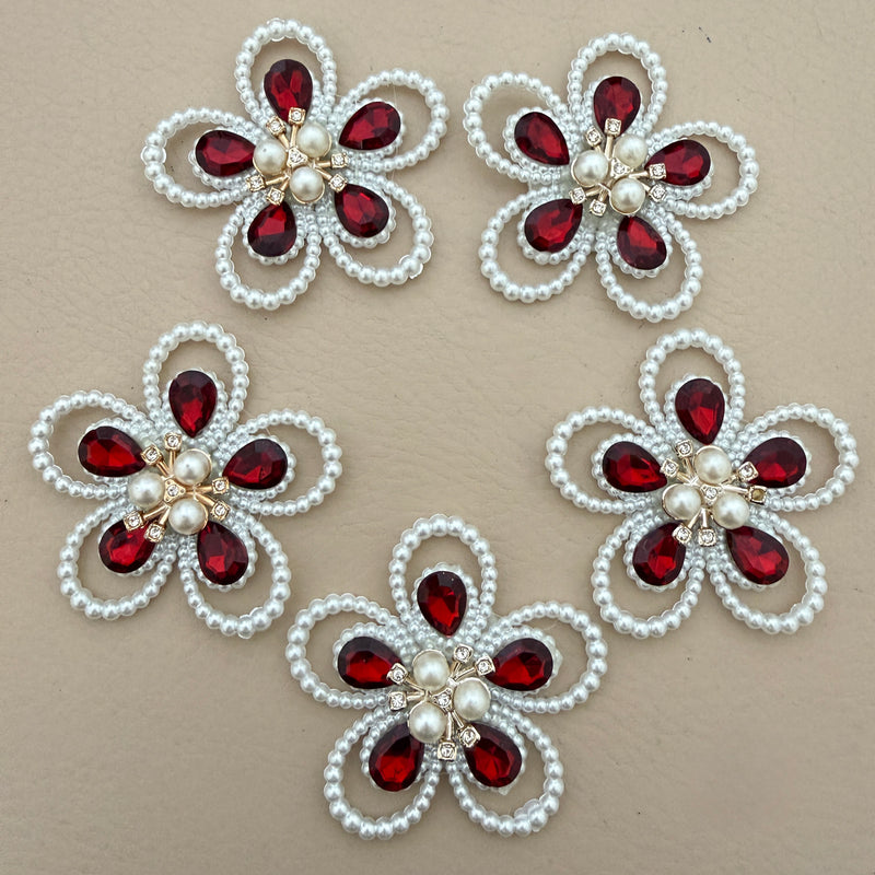 Red crystal pearl flower patch – front and back view showing felt backing