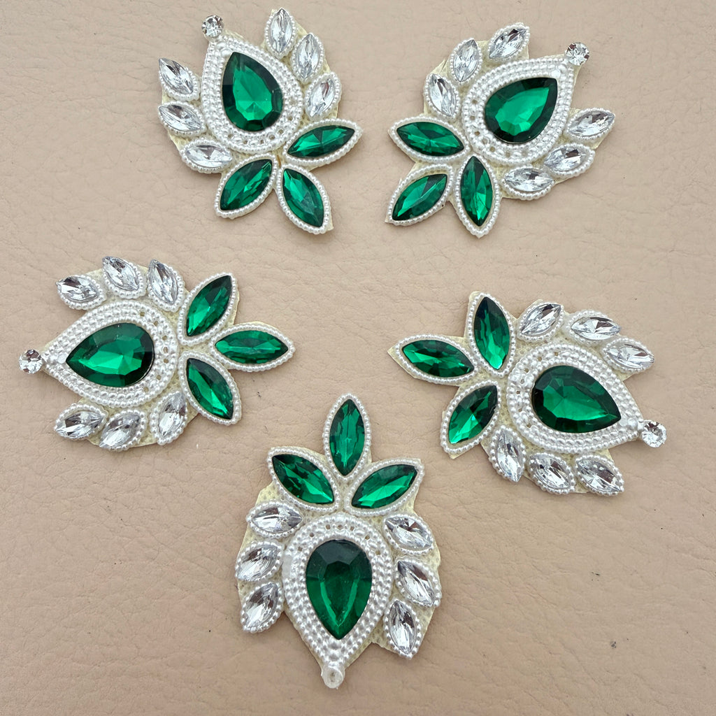 Pack of 5 emerald crystal rhinestone patches laid flat
